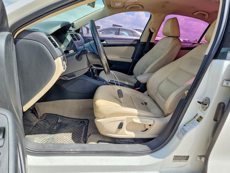 2014 Volkswagen Jetta მანქანა იყიდება აუქციონზე, vin: 3VWLL7AJ5EM416888, აუქციონის ნომერი: 62951456