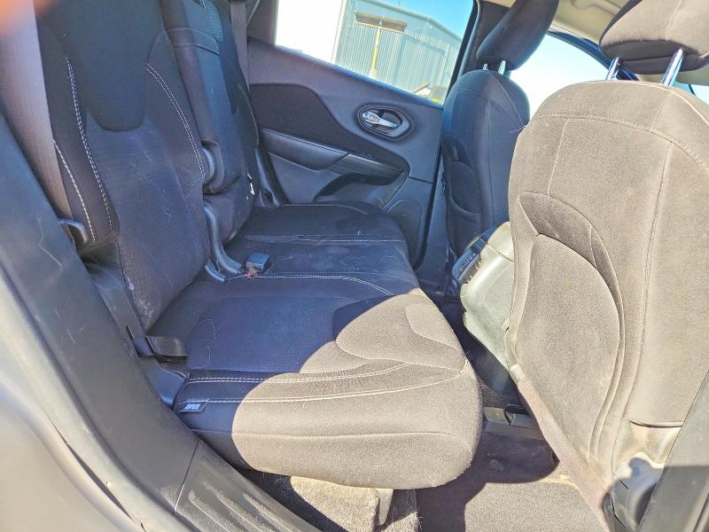 62291436 :رقم المزاد ، 1C4PJMCB0FW696994 vin ، 2015 Jeep Cherokee مزاد بيع