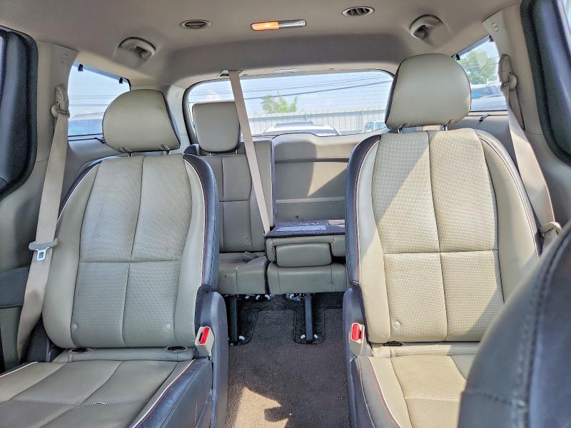 59713996 :رقم المزاد ، KNDMB5C17H6239230 vin ، 2017 Kia Sedona مزاد بيع