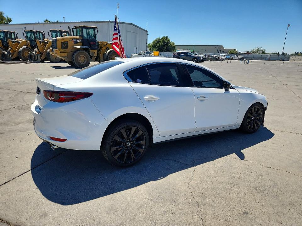 2021 Mazda 3 მანქანა იყიდება აუქციონზე, vin: JM1BPBAY0M1323842, აუქციონის ნომერი: 63605856