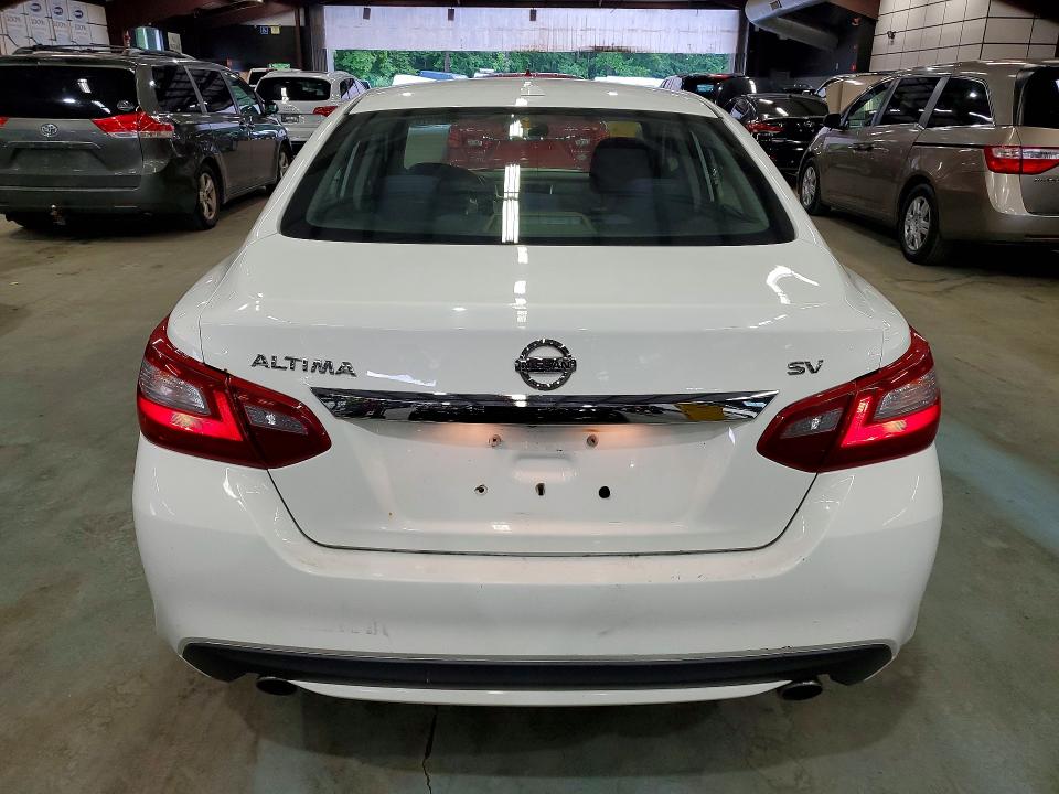 62027476 :رقم المزاد ، 1N4AL3AP0JC138524 vin ، 2018 Nissan Altima مزاد بيع