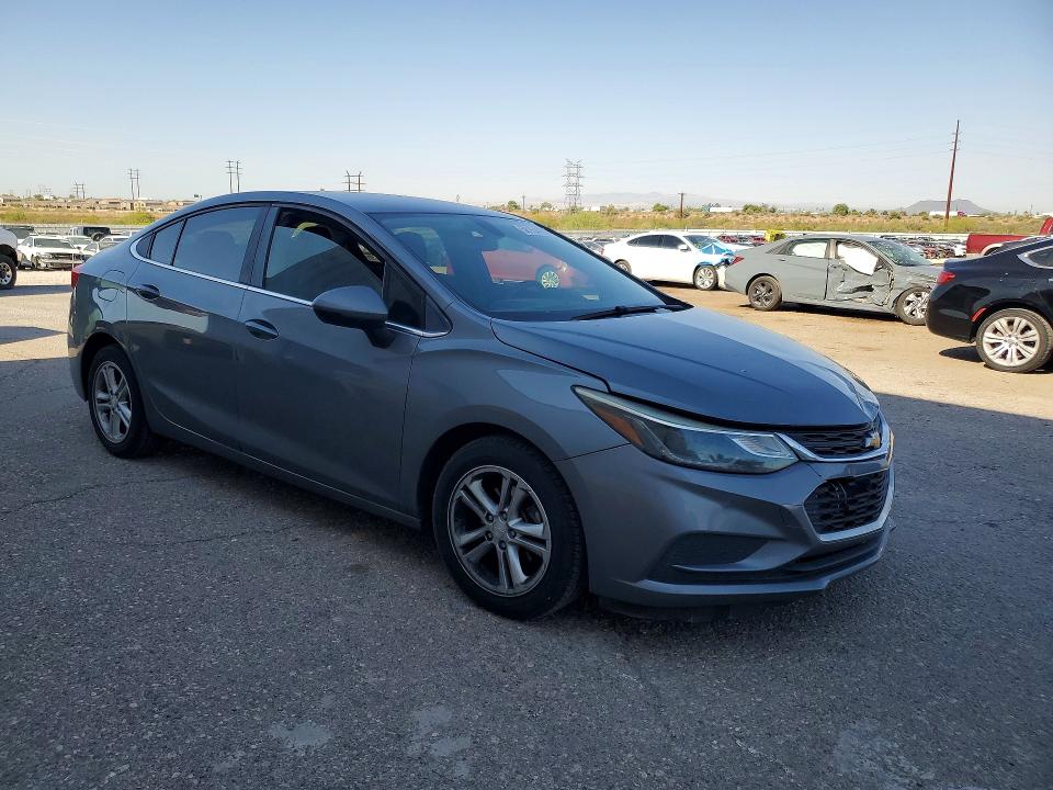 2018 Chevrolet Cruze მანქანა იყიდება აუქციონზე, vin: 1G1BE5SM6J7161686, აუქციონის ნომერი: 58154456