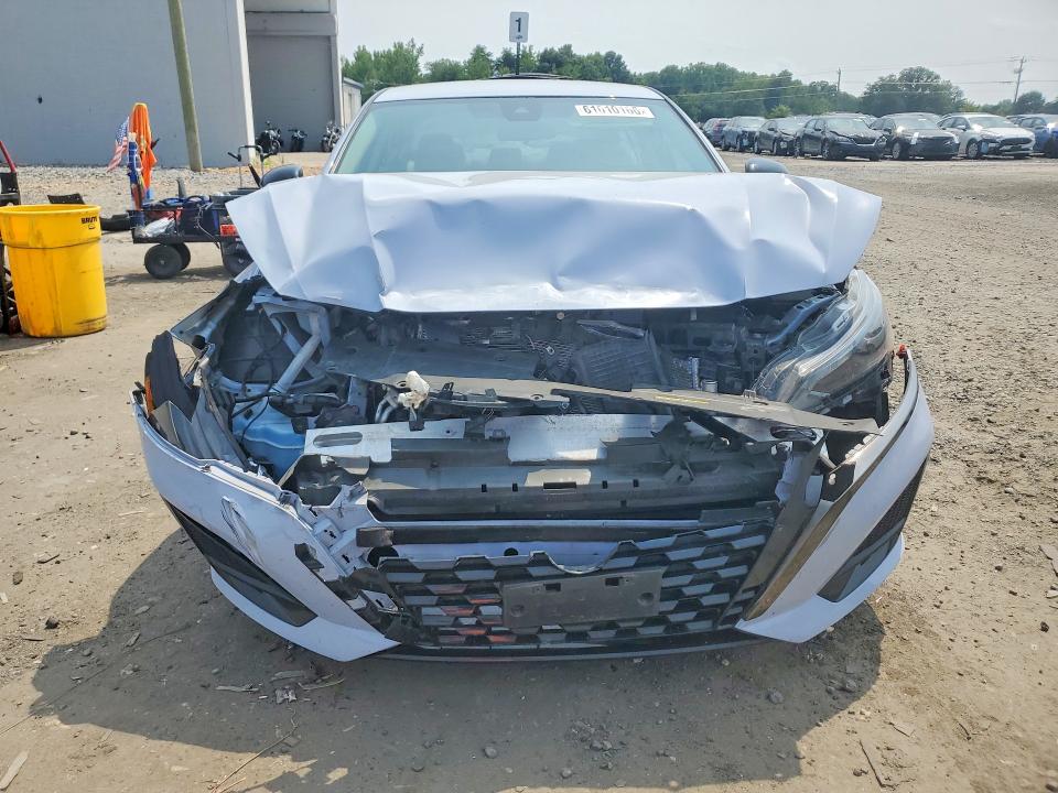 Продажа на аукционе авто 2023 Nissan Altima, vin: 1N4BL4CW6PN318067, номер лота: 61010166