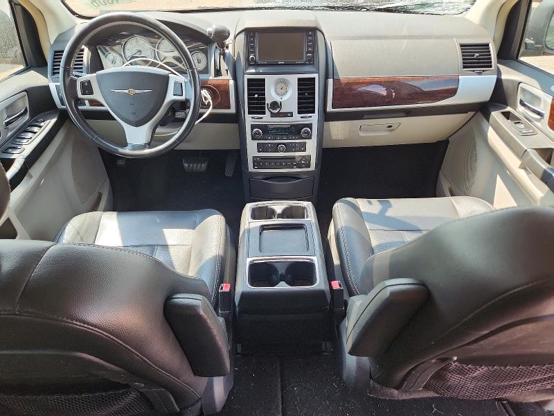 Aukcja sprzedaży 2010 Chrysler Town & Country, vin: 2A4RR8D1XAR387561, numer aukcji: 61554006