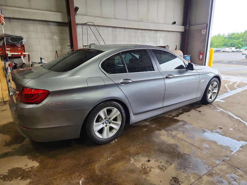 Продаж на аукціоні авто 2012 Bmw 528, vin: WBAXH5C56CDW02780, номер лоту: 62487296