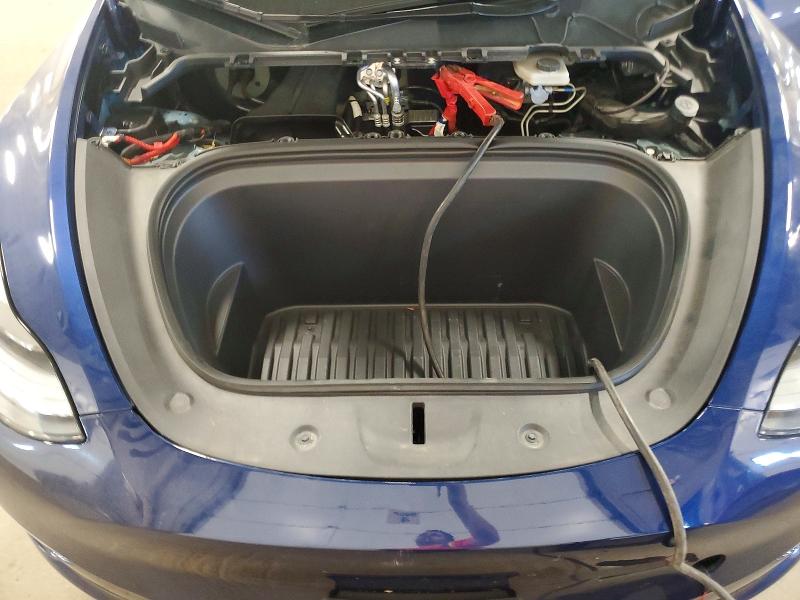 2024 Tesla Model Y მანქანა იყიდება აუქციონზე, vin: 7SAYGDEE2RA249022, აუქციონის ნომერი: 60916316