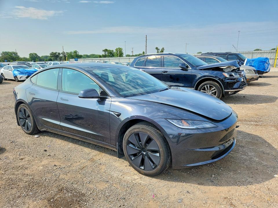 61589636 :رقم المزاد ، 5YJ3E1EB8SF997994 vin ، 2025 Tesla Model 3 مزاد بيع