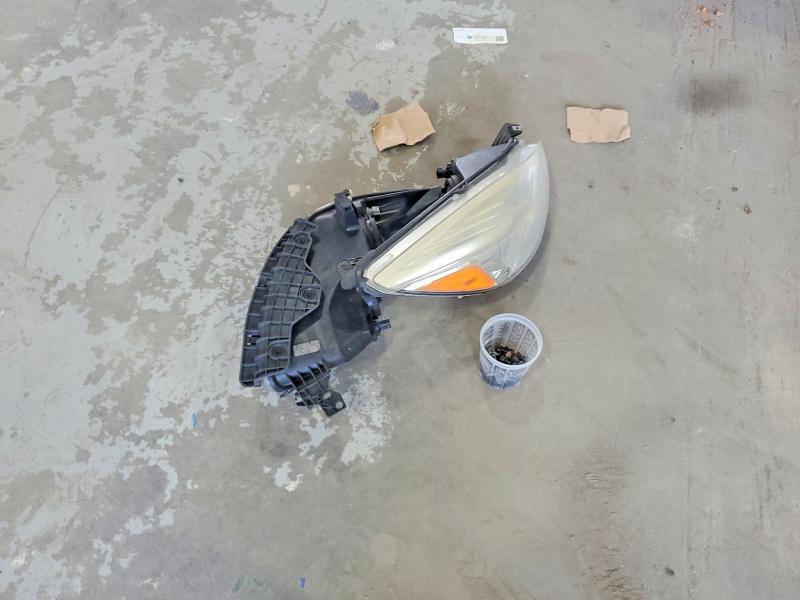 60948546 :رقم المزاد ، 1FMCU0F75GUB88406 vin ، 2016 Ford Escape مزاد بيع