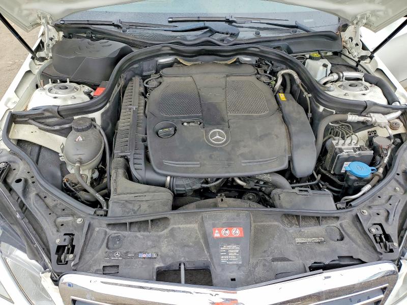 61844166 :رقم المزاد ، WDDHF8JB2CA638688 vin ، 2012 Mercedes-benz E مزاد بيع