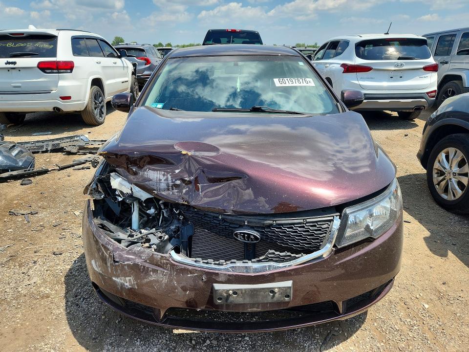 2011 Kia Forte მანქანა იყიდება აუქციონზე, vin: KNAFU4A29B5328025, აუქციონის ნომერი: 60197876