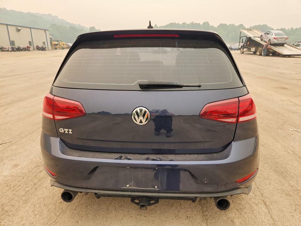 2018 Volkswagen Gti მანქანა იყიდება აუქციონზე, vin: 3VW547AU5JM297685, აუქციონის ნომერი: 60988536