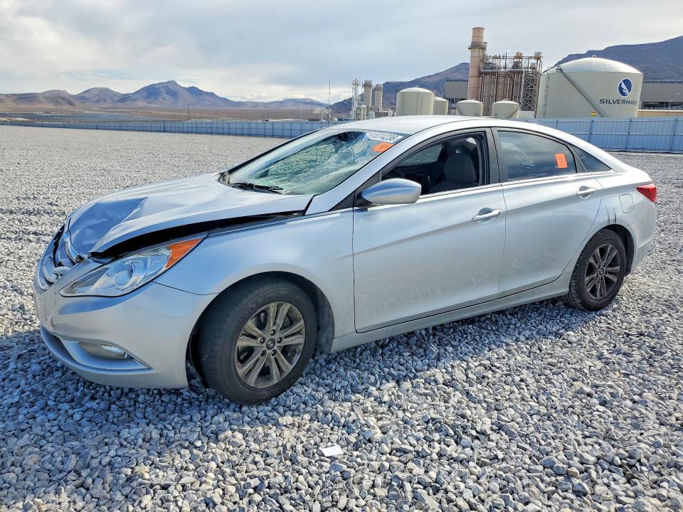 2013 Hyundai Sonata მანქანა იყიდება აუქციონზე, vin: 5NPEB4AC6DH613362, აუქციონის ნომერი: 61074236