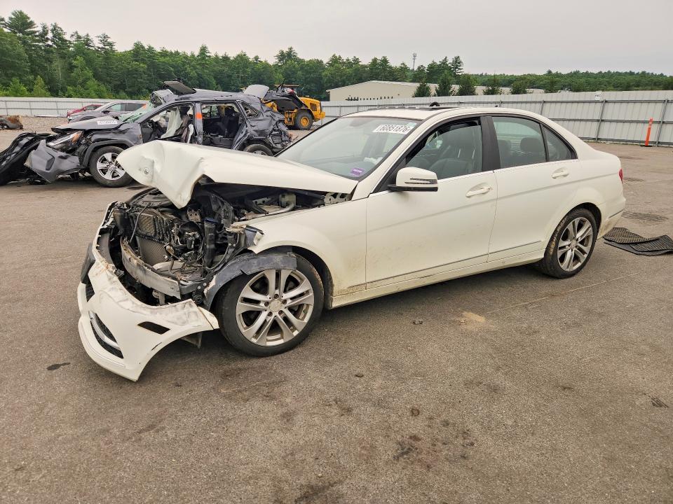2012 Mercedes-benz C მანქანა იყიდება აუქციონზე, vin: WDDGF8BB8CR199072, აუქციონის ნომერი: 60851876