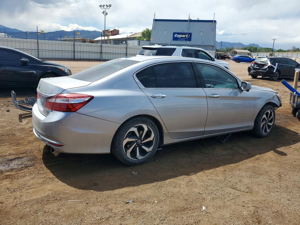 60460746 :رقم المزاد ، 1HGCR3F85HA035240 vin ، 2017 Honda Accord مزاد بيع