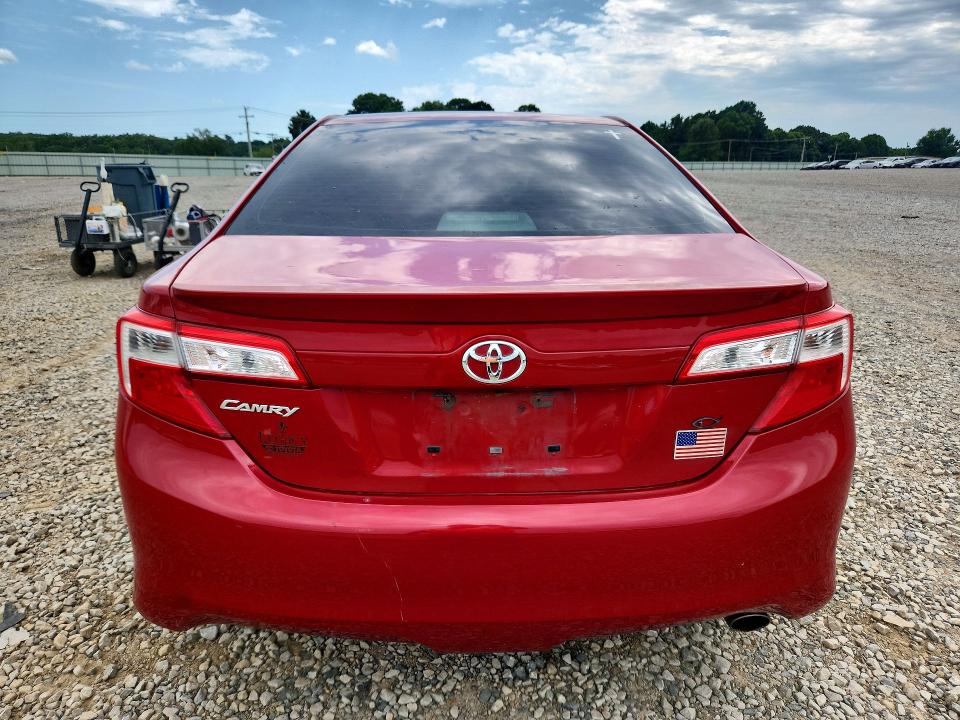 60661936 :رقم المزاد ، 4T1BF1FK3EU768007 vin ، 2014 Toyota Camry مزاد بيع