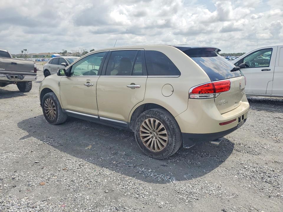 62798816 :رقم المزاد ، 2LMDJ6JK5BBJ20329 vin ، 2011 Lincoln Mkx مزاد بيع