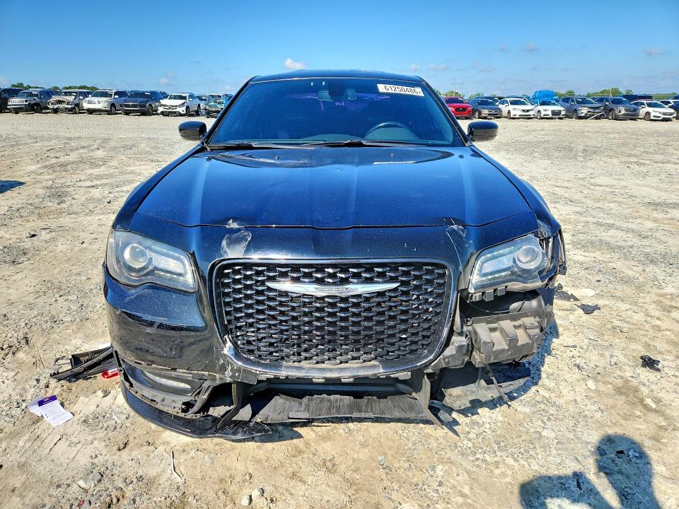 61250486 :رقم المزاد ، 2C3CCABGXHH603635 vin ، 2017 Chrysler 300 مزاد بيع