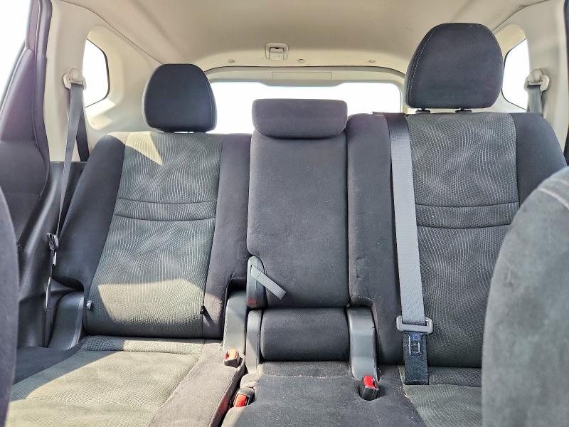 2015 Nissan Rogue მანქანა იყიდება აუქციონზე, vin: 5N1AT2MV6FC896627, აუქციონის ნომერი: 60021486