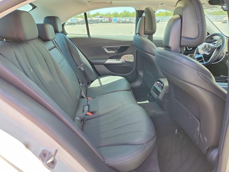 63429706 :رقم المزاد ، W1KLF4GB0SA156780 vin ، 2025 Mercedes-benz E مزاد بيع