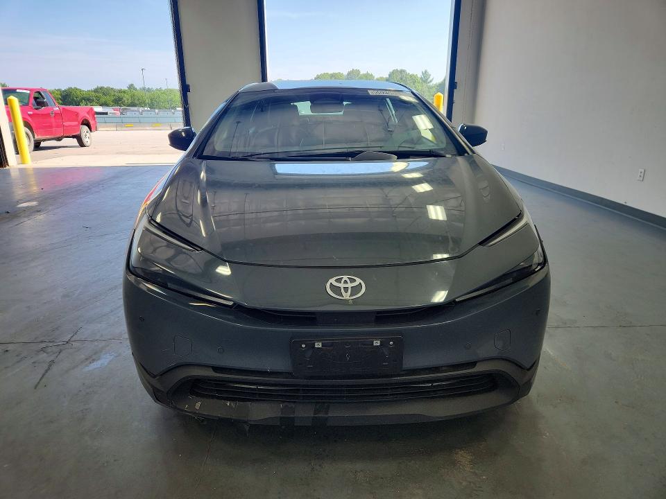 60296316 :رقم المزاد ، JTDACAAU6P3005036 vin ، 2023 Toyota Prius مزاد بيع