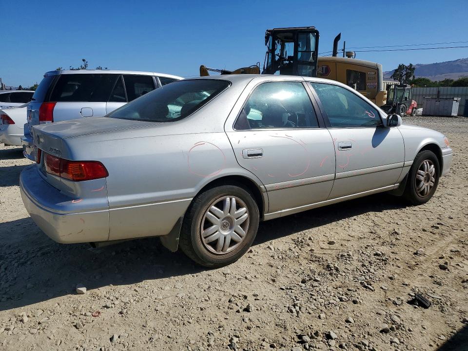 Продажа на аукционе авто 2001 Toyota Camry, vin: 4T1BG22K51U105539, номер лота: 60758266