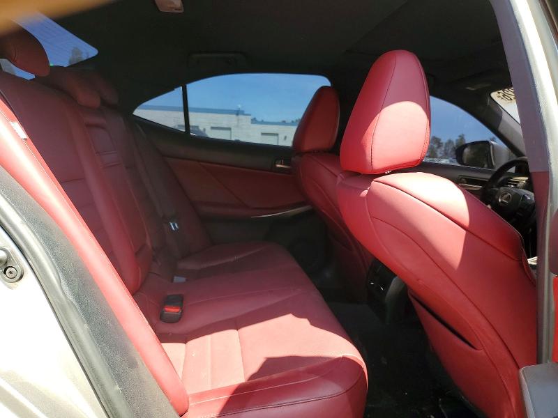 61934326 :رقم المزاد ، JTHBA1D24J5073270 vin ، 2018 Lexus Is مزاد بيع