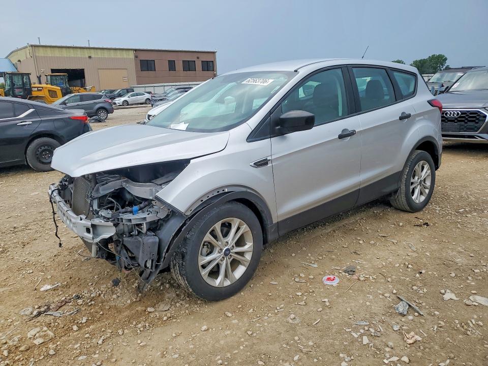 62563706 :رقم المزاد ، 1FMCU0F73KUA62943 vin ، 2019 Ford Escape مزاد بيع