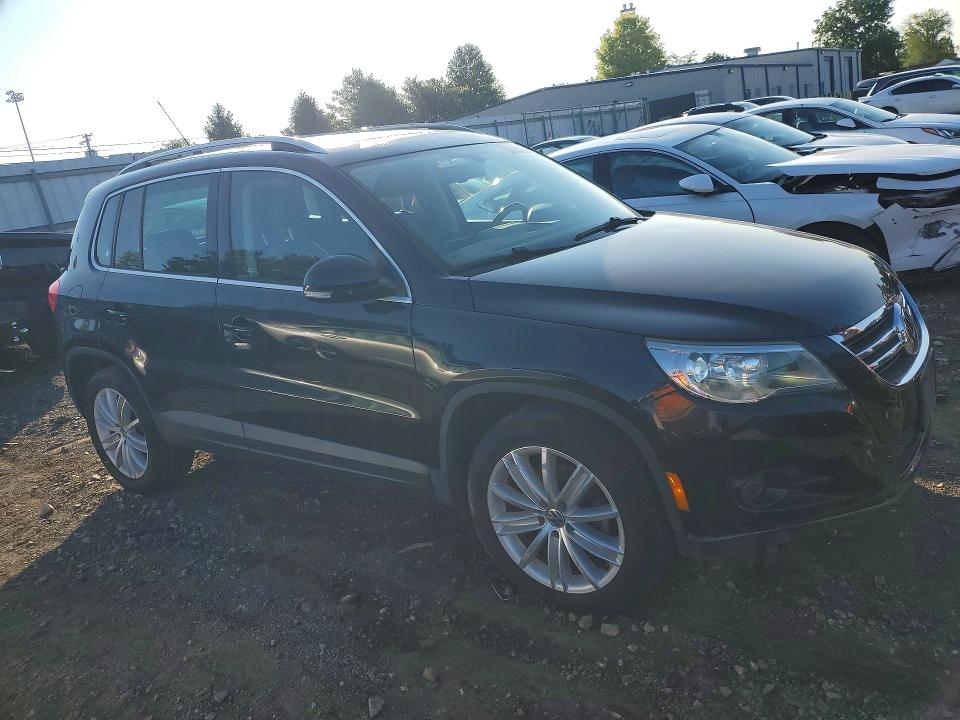 Продажа на аукционе авто 2011 Volkswagen Tiguan, vin: WVGAV7AX1BW550801, номер лота: 62036186