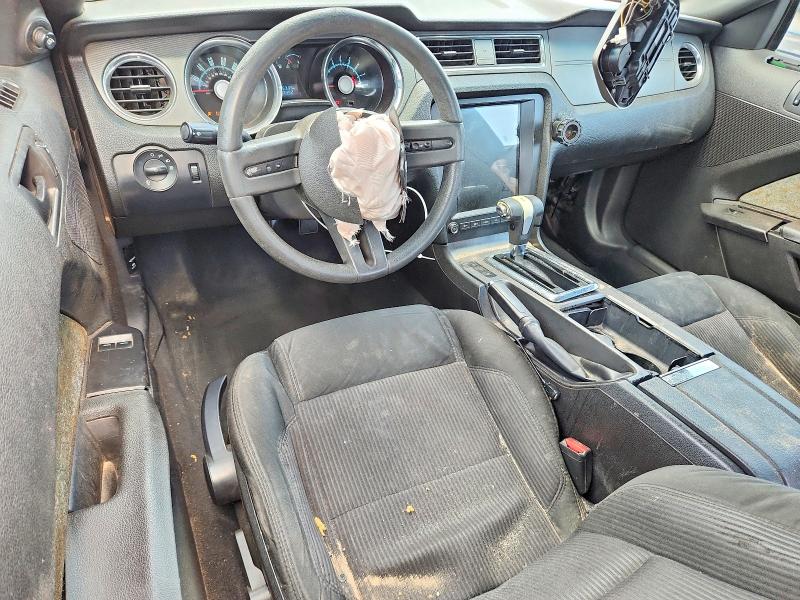 61439856 :رقم المزاد ، 1ZVBP8CH6A5138177 vin ، 2010 Ford Mustang مزاد بيع
