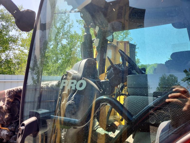 Продажа на аукционе авто 2010 Case Agriculture And Farm Equipment, vin: Z9BE12725, номер лота: 59829626