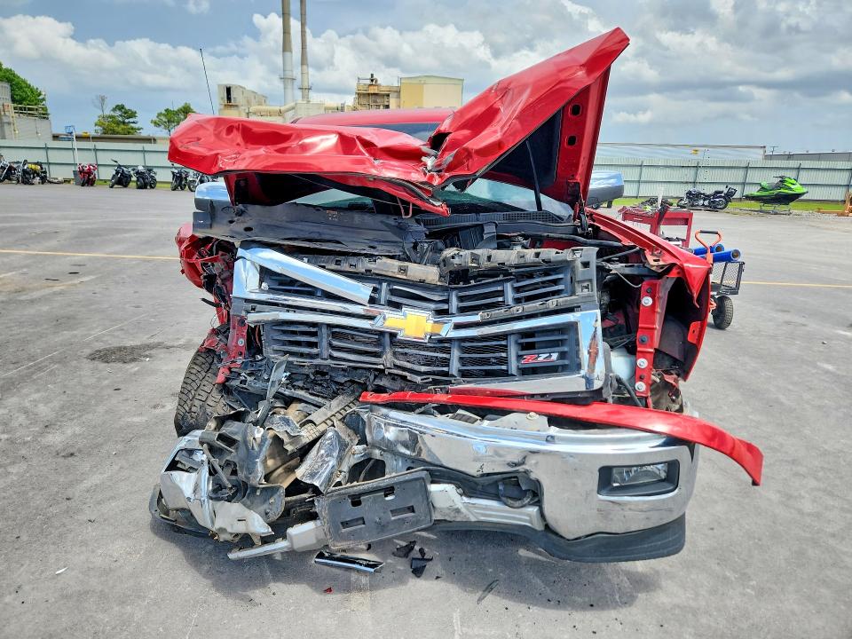 Продажа на аукционе авто 2015 Chevrolet Silverado, vin: 3GCUKREC4FG456199, номер лота: 61749996