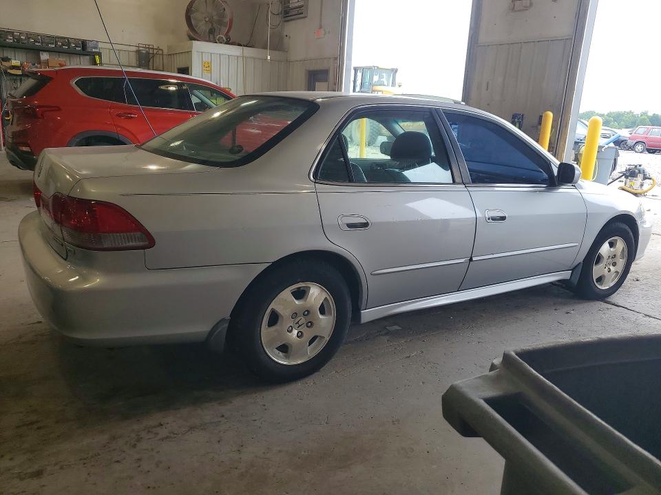Продаж на аукціоні авто 2002 Honda Accord, vin: 1HGCG165X2A037508, номер лоту: 62709196