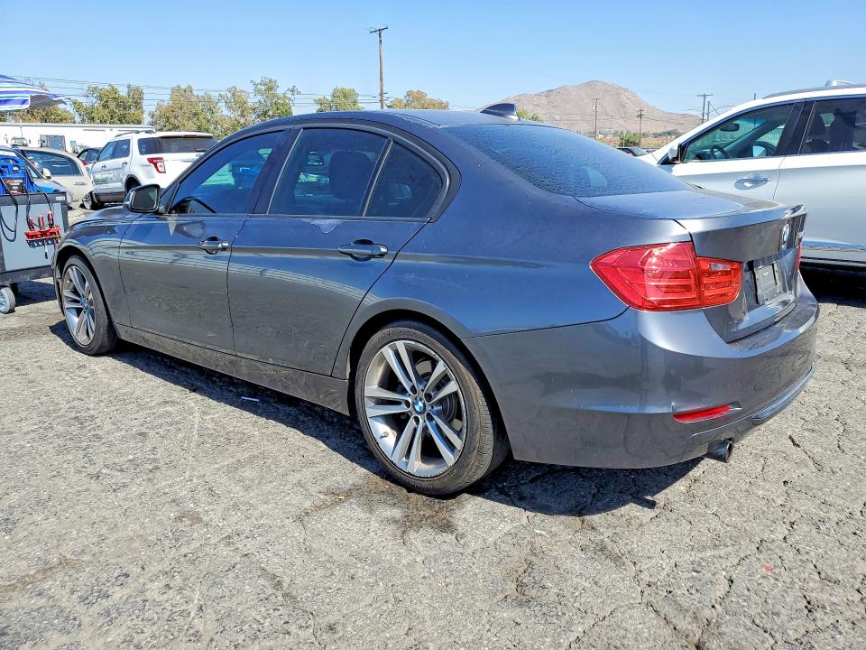 2014 Bmw 328 მანქანა იყიდება აუქციონზე, vin: WBA3D3C57EF099315, აუქციონის ნომერი: 62820006