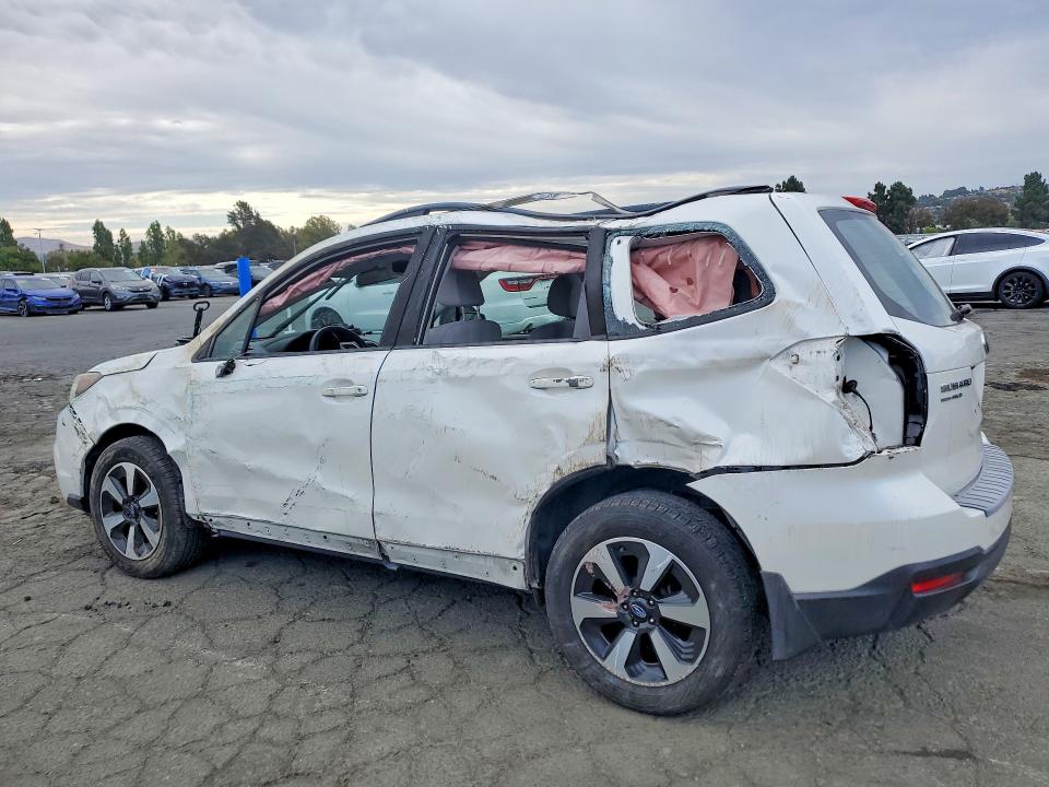 2017 Subaru Forester მანქანა იყიდება აუქციონზე, vin: JF2SJABC9HH586554, აუქციონის ნომერი: 60991146