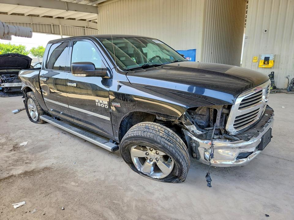 60570066 :رقم المزاد ، 1C6RR6LT1HS525422 vin ، 2017 Ram 1500 مزاد بيع