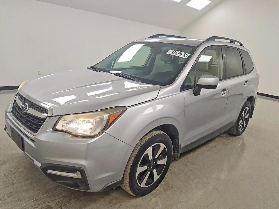 2017 Subaru Forester მანქანა იყიდება აუქციონზე, vin: JF2SJAEC1HH410691, აუქციონის ნომერი: 61805286