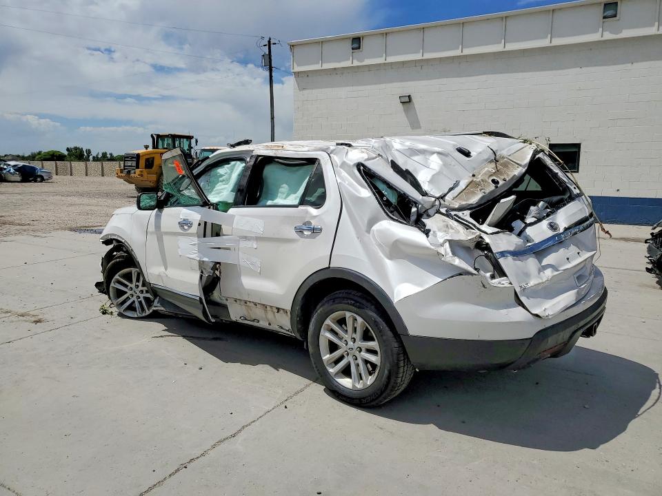 59685816 :رقم المزاد ، 1FM5K8D8XFGC24886 vin ، 2015 Ford Explorer مزاد بيع