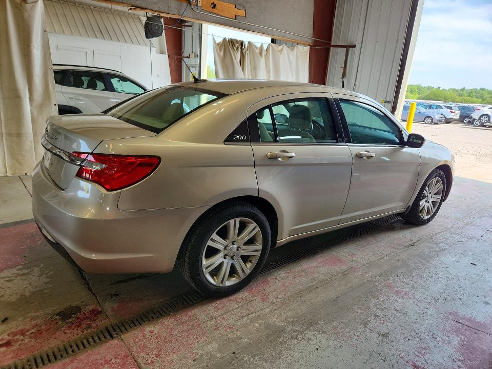 Продаж на аукціоні авто 2013 Chrysler 200, vin: 1C3CCBBB9DN615092, номер лоту: 60946126