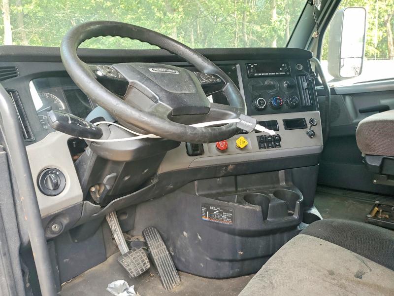 Продажа на аукционе авто 2018 Freightliner Cascadia 126, vin: 3AKJHHDR5JSJR0332, номер лота: 60575056