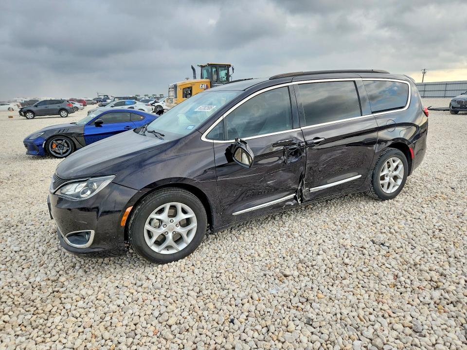 2017 Chrysler Pacifica მანქანა იყიდება აუქციონზე, vin: 2C4RC1BG4HR603324, აუქციონის ნომერი: 62282586