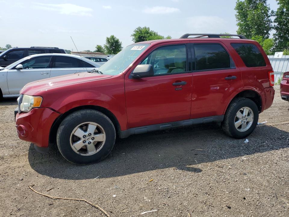 2011 Ford Escape მანქანა იყიდება აუქციონზე, vin: 1FMCU0DG3BKA35403, აუქციონის ნომერი: 61378876