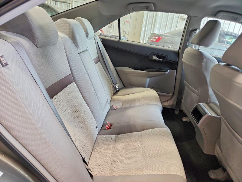 60674616 :رقم المزاد ، 4T4BF1FK6ER385782 vin ، 2014 Toyota Camry مزاد بيع