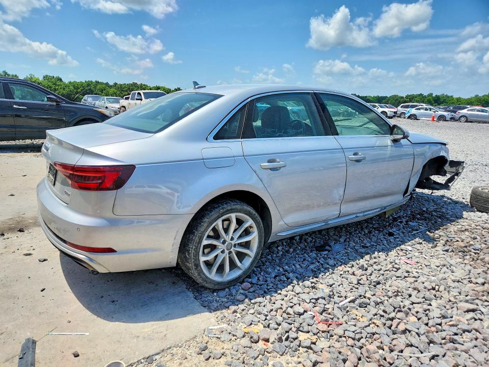 59295836 :رقم المزاد ، WAUENAF49KA028154 vin ، 2019 Audi A4 مزاد بيع