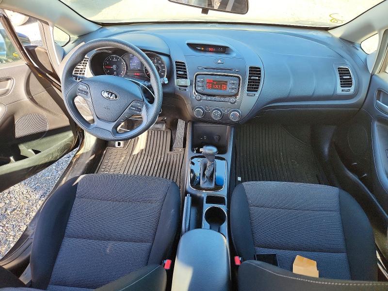 61984886 :رقم المزاد ، 3KPFK4A74JE214957 vin ، 2018 Kia Forte مزاد بيع