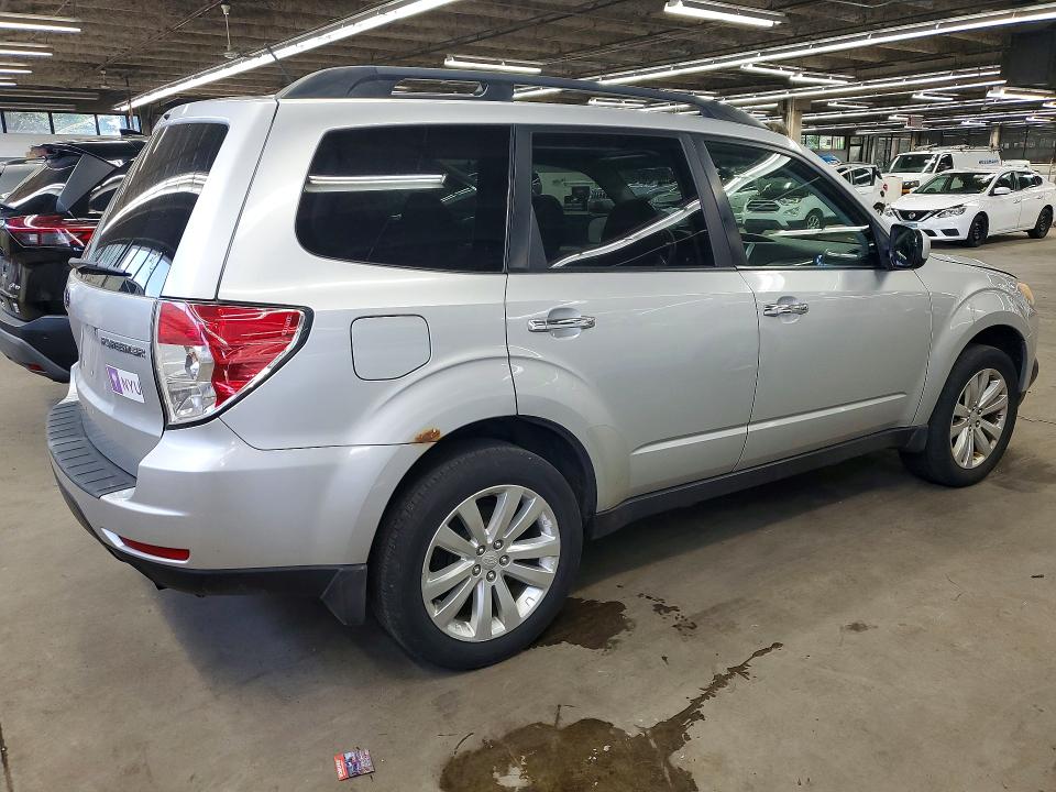 2011 Subaru Forester მანქანა იყიდება აუქციონზე, vin: JF2SHBDC4BH730128, აუქციონის ნომერი: 63175606