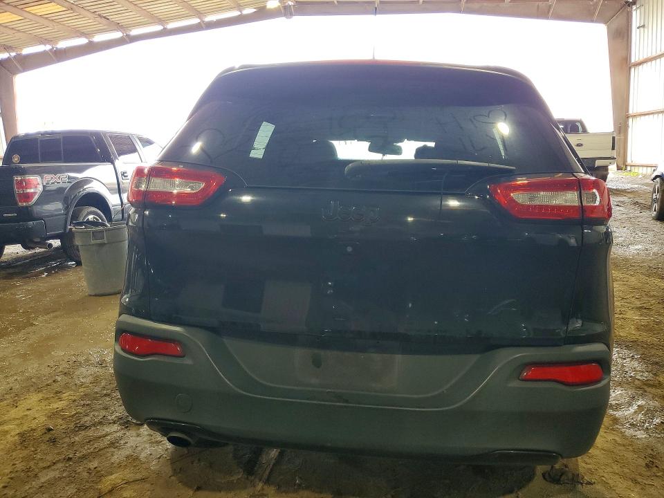 60852506 :رقم المزاد ، 1C4PJLCB7JD557458 vin ، 2018 Jeep Cherokee مزاد بيع
