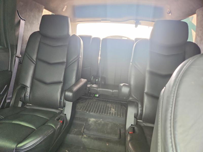 61892386 :رقم المزاد ، 1GYS4DKJ8GR451624 vin ، 2016 Cadillac Escalade مزاد بيع
