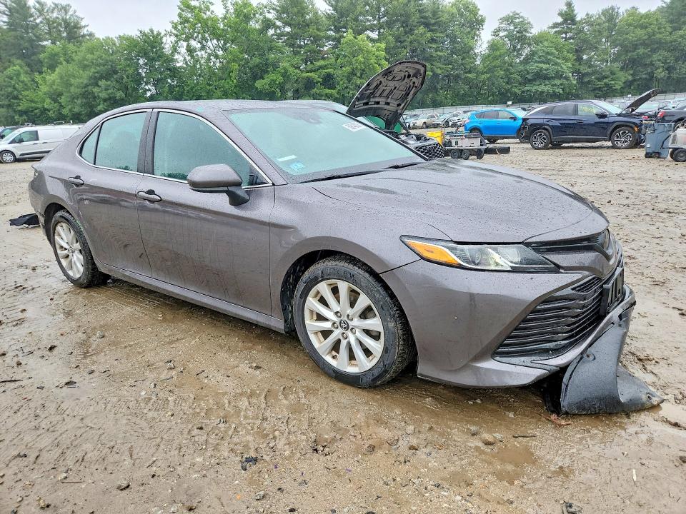 2019 Toyota Camry მანქანა იყიდება აუქციონზე, vin: 4T1B11HK6KU241750, აუქციონის ნომერი: 59240006