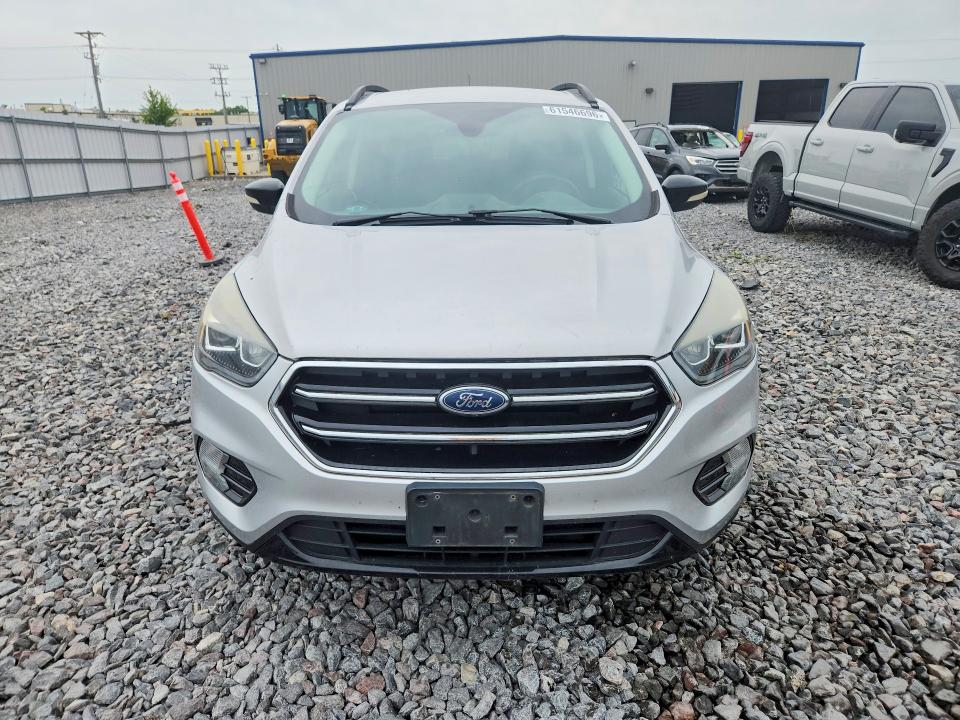 Продаж на аукціоні авто 2017 Ford Escape, vin: 1FMCU9JD2HUA89884, номер лоту: 61546696