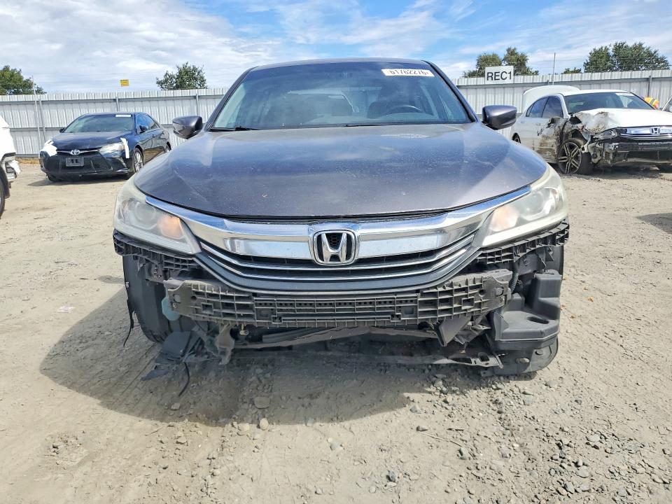 2017 Honda Accord მანქანა იყიდება აუქციონზე, vin: 1HGCR2F30HA036777, აუქციონის ნომერი: 61762276